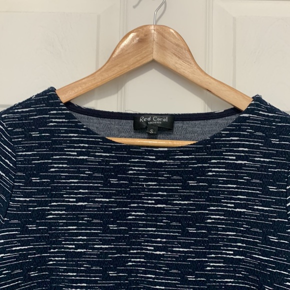 RED CORAL striped top. Size S - Picture 3 of 9